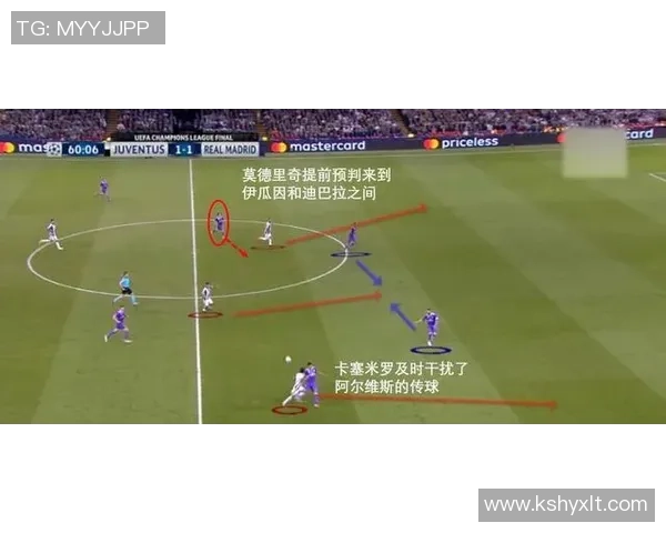 重庆足球队防守反击战术分析及其成效评估 重庆足球队防守反击战术分析及其成效评估