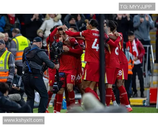 德甲激战阿森纳险胜利物浦红牌事件引发全场热议与争议