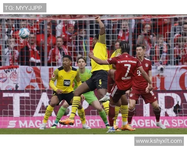 意甲激战：多特蒙德逆转拜仁全场沸腾精彩瞬间回顾